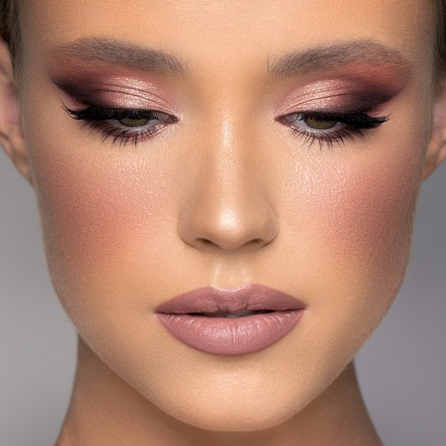 MINI BIBA  EYESHADOW PALETTE (MINI PALETA DE SOMBRAS)